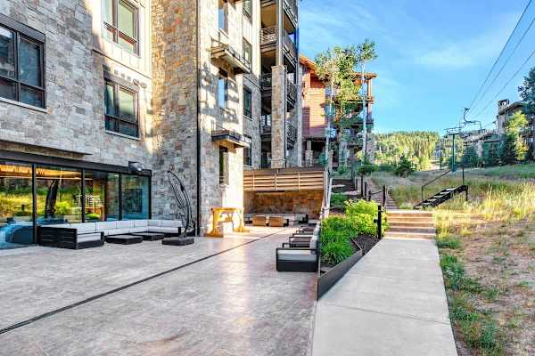 Abode at Horizon View, ski-in/ski-out, hot tub, panoramic views