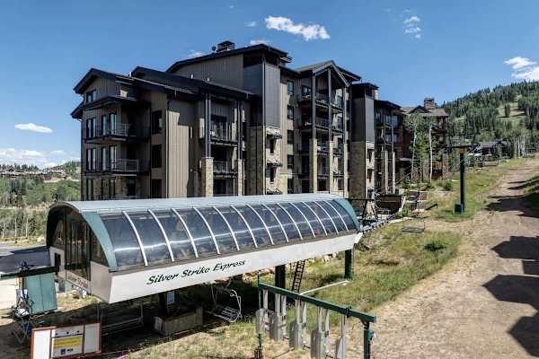 Abode at Horizon View, ski-in/ski-out, hot tub, panoramic views