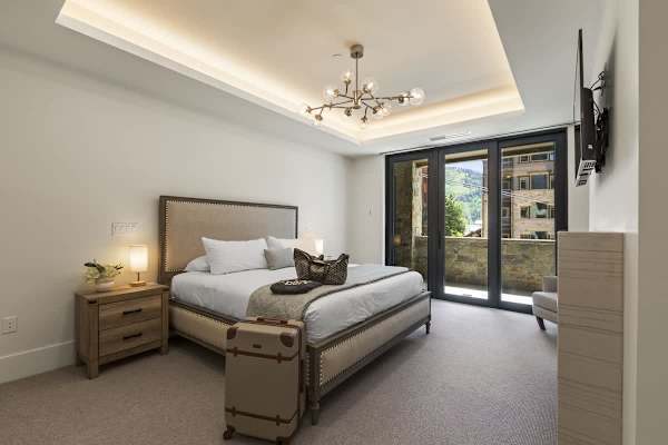 Abode at Horizon View, ski-in/ski-out, hot tub, panoramic views