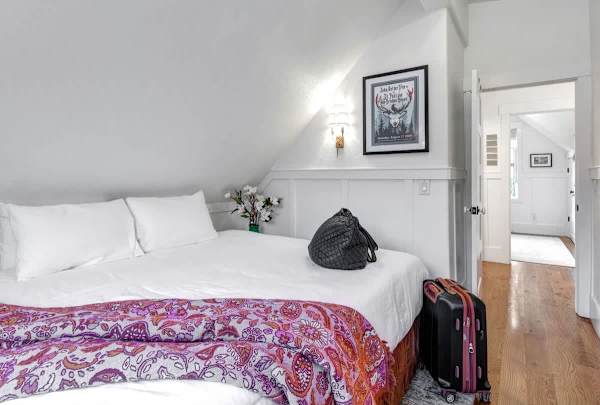 Abode at Lucky Miner, hot tub, fire pit, steps to Main Street, Old Town
