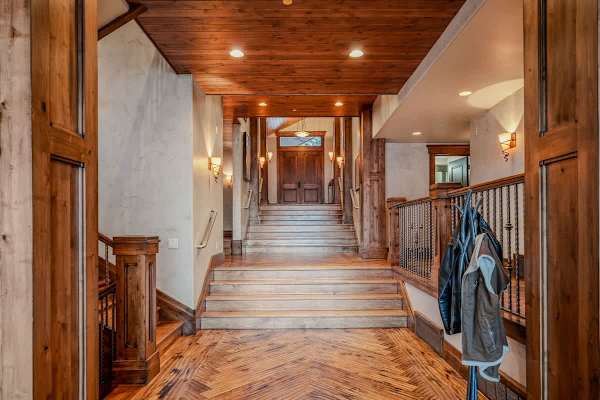 Abode at Mountains Edge, ski-in/ski-out, hot tub, pool table