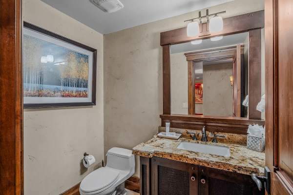 Abode at Mountains Edge, ski-in/ski-out, hot tub, pool table