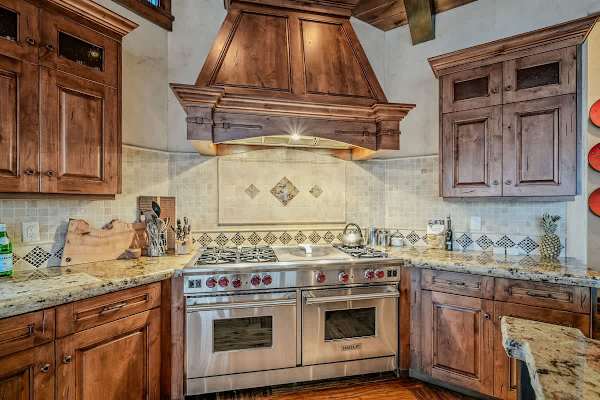 Abode at Mountains Edge, ski-in/ski-out, hot tub, pool table