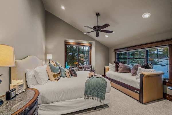 Abode at Mountains Edge, ski-in/ski-out, hot tub, pool table