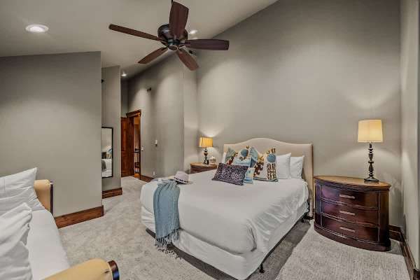 Abode at Mountains Edge, ski-in/ski-out, hot tub, pool table
