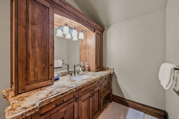 Abode at Mountains Edge, ski-in/ski-out, hot tub, pool table