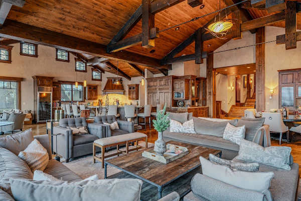 Abode at Mountains Edge, ski-in/ski-out, hot tub, pool table