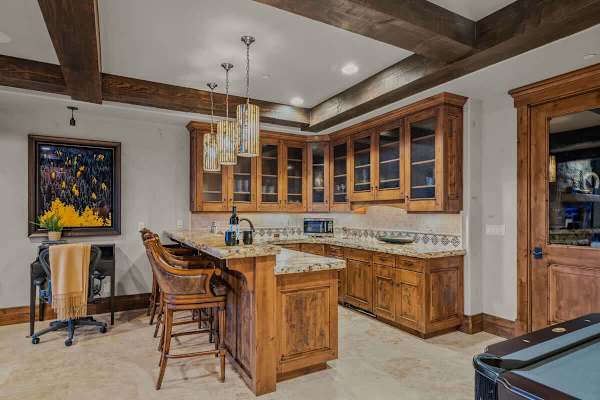Abode at Mountains Edge, ski-in/ski-out, hot tub, pool table