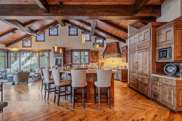 Abode at Mountains Edge, ski-in/ski-out, hot tub, pool table