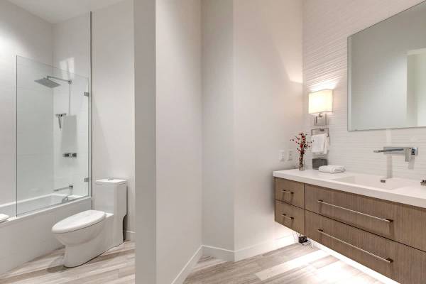 Abode at Parkite #24, hot tub, balcony overlooking Main Street, gym, luxury condo