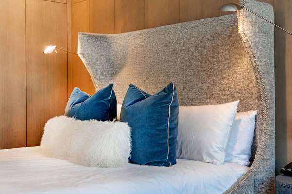 Abode at Parkite #24, hot tub, balcony overlooking Main Street, gym, luxury condo