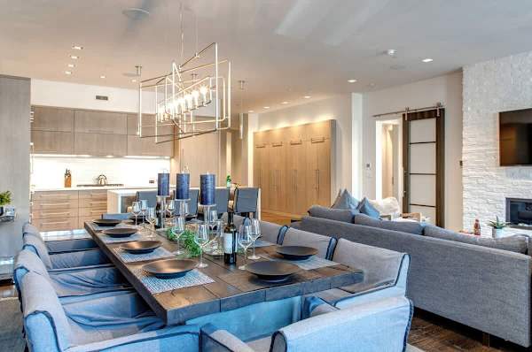 Abode at Parkite #24, hot tub, balcony overlooking Main Street, gym, luxury condo