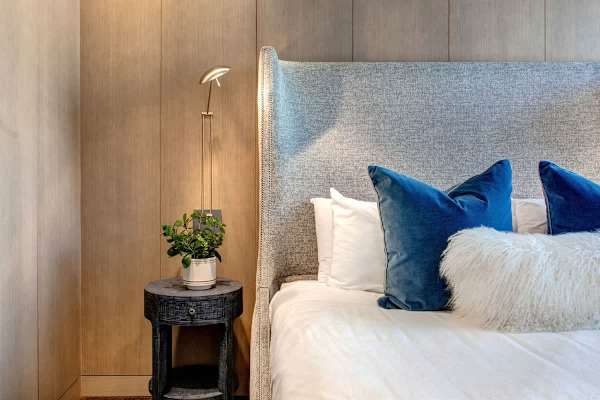 Abode at Parkite #24, hot tub, balcony overlooking Main Street, gym, luxury condo