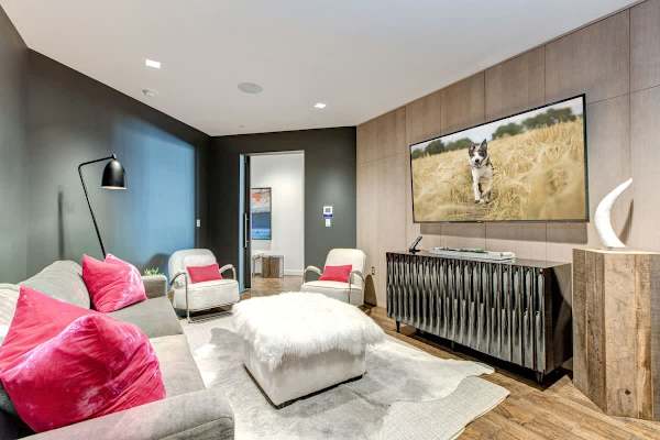 Abode at Parkite #24, hot tub, balcony overlooking Main Street, gym, luxury condo