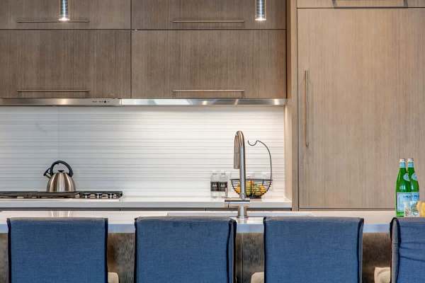 Abode at Parkite #24, hot tub, balcony overlooking Main Street, gym, luxury condo