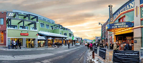 Abode at Parkite #24, hot tub, balcony overlooking Main Street, gym, luxury condo