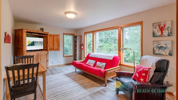 Beachcomber`s Cottage