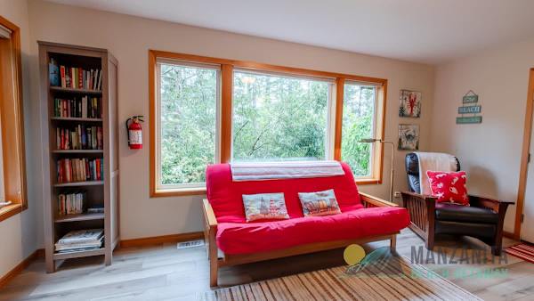 Beachcomber`s Cottage