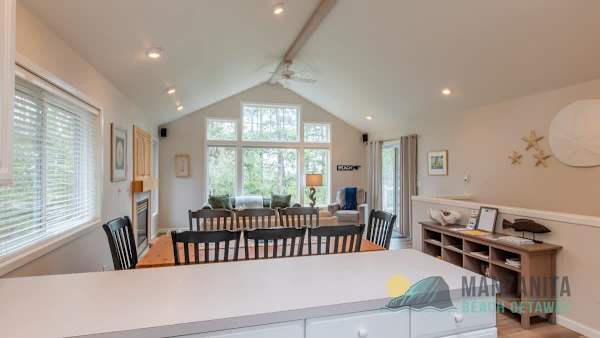 Beachcomber`s Cottage