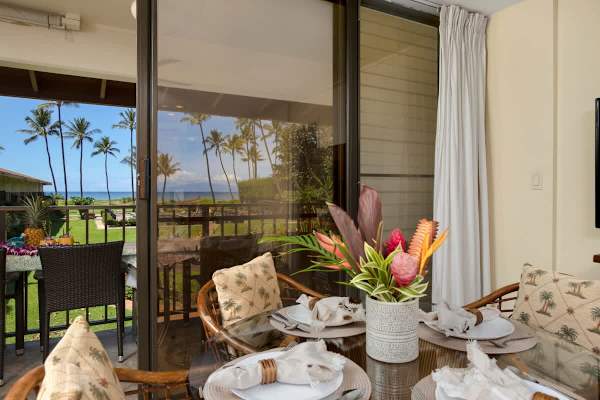 Dining area with 4 chairs perfect for shared meals.