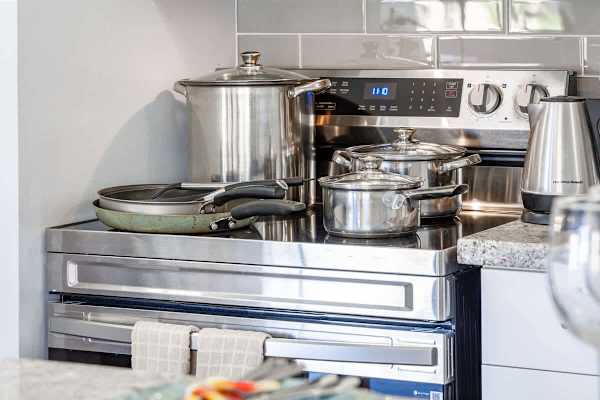 Fully-equipped kitchen