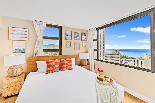 Bedroom with king size bed and beautiful ocean views