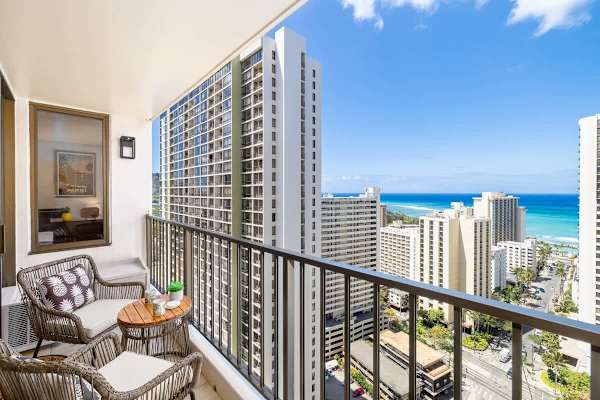 Private lanai with beautiful ocean views 