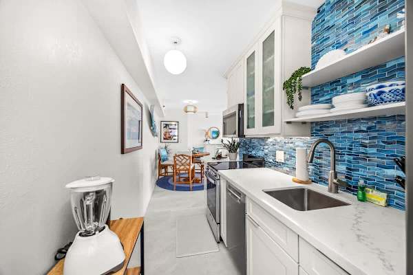 Fully-equipped kitchen for your culinary needs