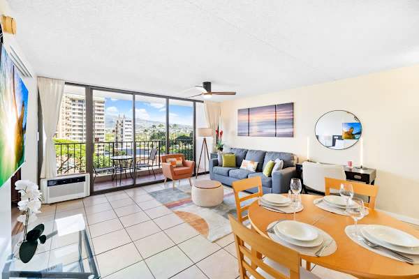 Relax in this beautiful condo with mountain aviews.