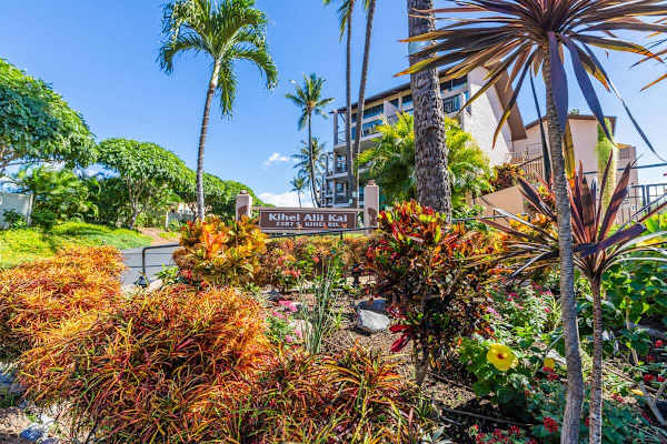 Entrance of the Ali'i Kai