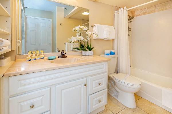 Full bathroom with a shower/tub combination
