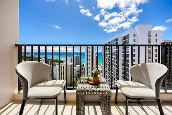 Enjoy island living at its best! Grab a tropical treat and take in the breathtaking skyline and turquoise waters from your private balcony.