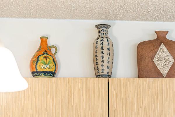 Decorative details