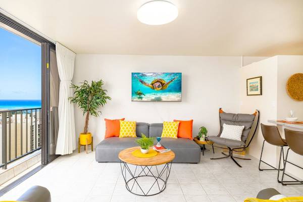Living room with cable TV