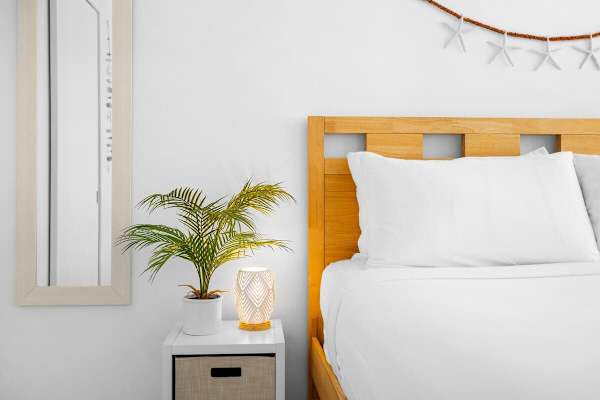 bedroom details
