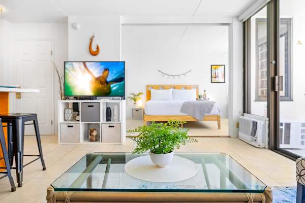 Standard cable and Smart TV 