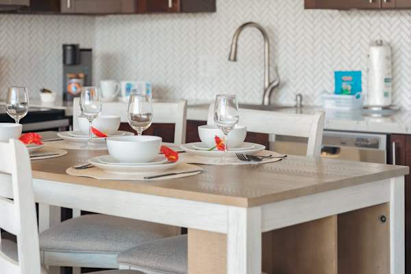 Kitchen and dining area.