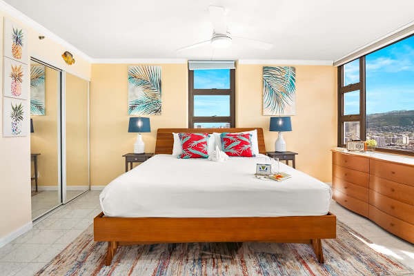 Have a restful night's sleep in your beautiful bedroom with a king-size bed, 2 nightstands, and a ceiling fan.
