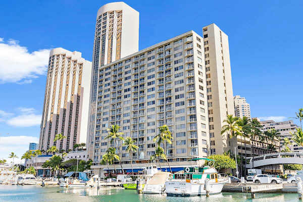 Ilikai Marina building 