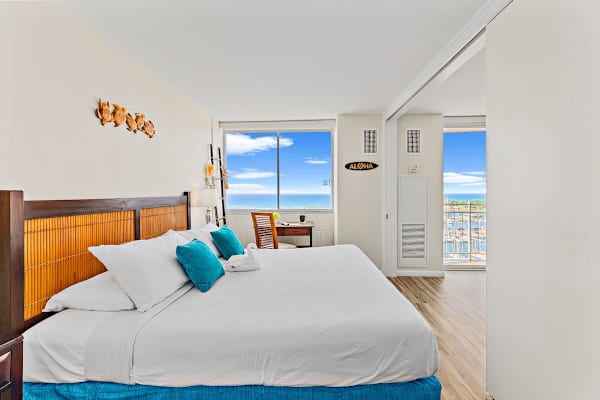 Bedroom with king-size bed