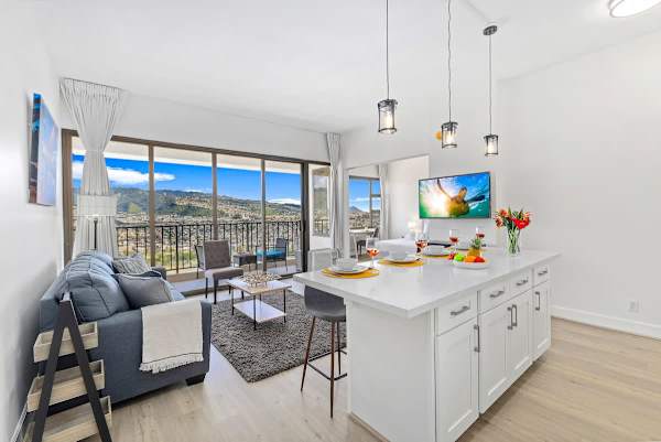 Dining area and countertop 