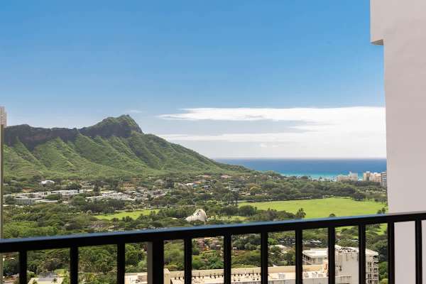 Refreshing view of Diamond Head Mountain from your private balcony