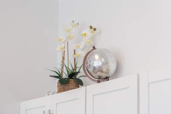 Decorative details
