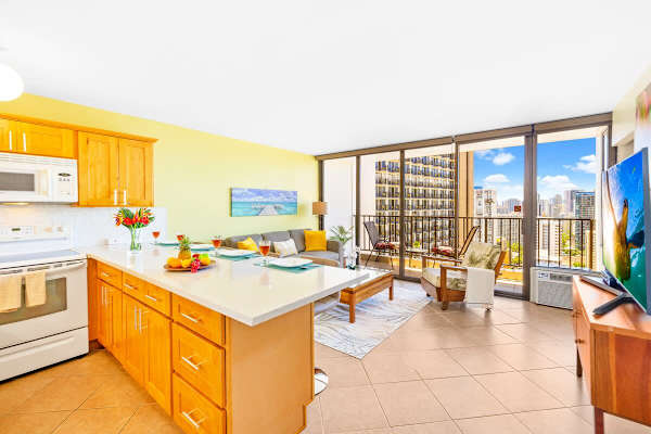 Plenty of storage space in the kitchen