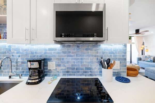 Enjoy making your favorite meals in this fully equipped kitchen!