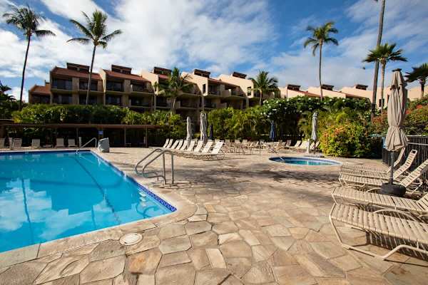 Have a dip in the large swimming pool and in the Family spa!