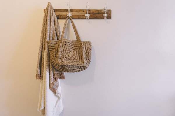 Wood bath towel rack