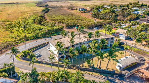 Overview of the Kuau Plaza Property