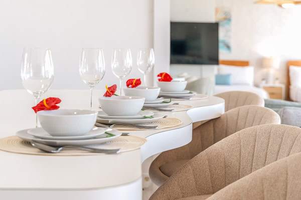 Countertop with 4 bar stools