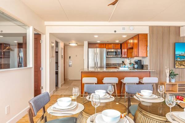 Dining table with 6 chairs perfect for shared meals